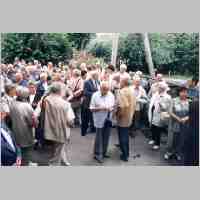 905-1208 Tapiau 2003. Die Teilnehmer der Eroeffnungsfeier.(Foto Ilse Rudat).jpg